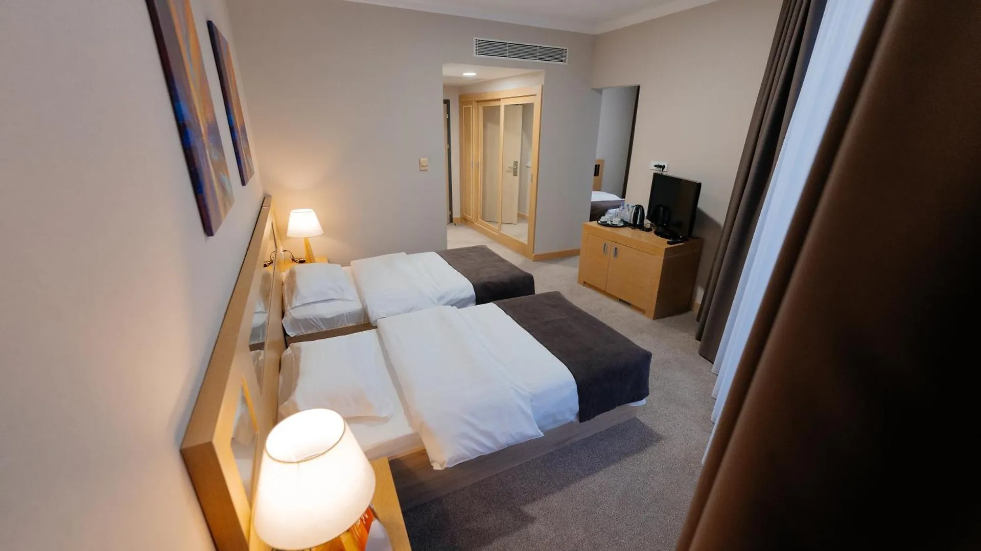 Alau Hotel Nur-Sultan  3*, Nur-Sultan (Astana)