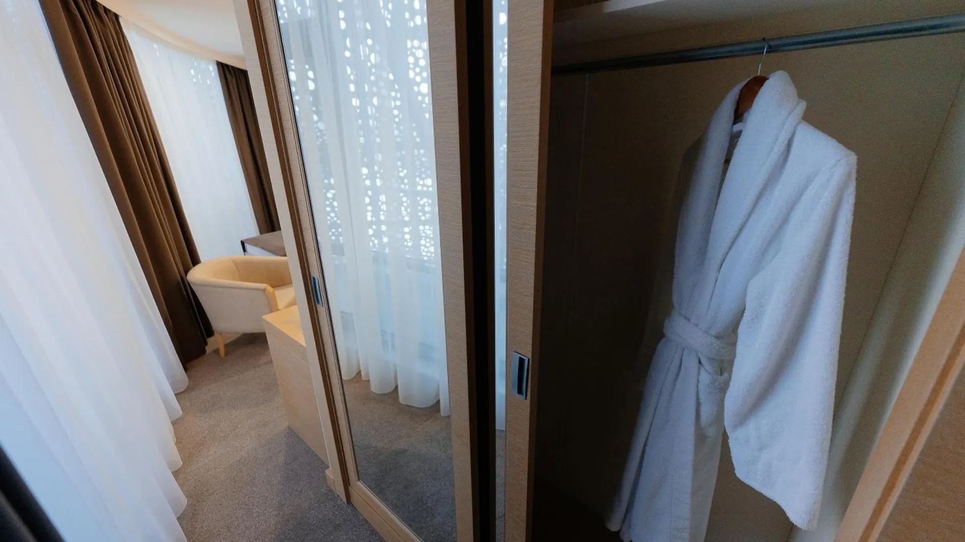 Alau Hotel Nur-Sultan  3*, Nur-Sultan (Astana)