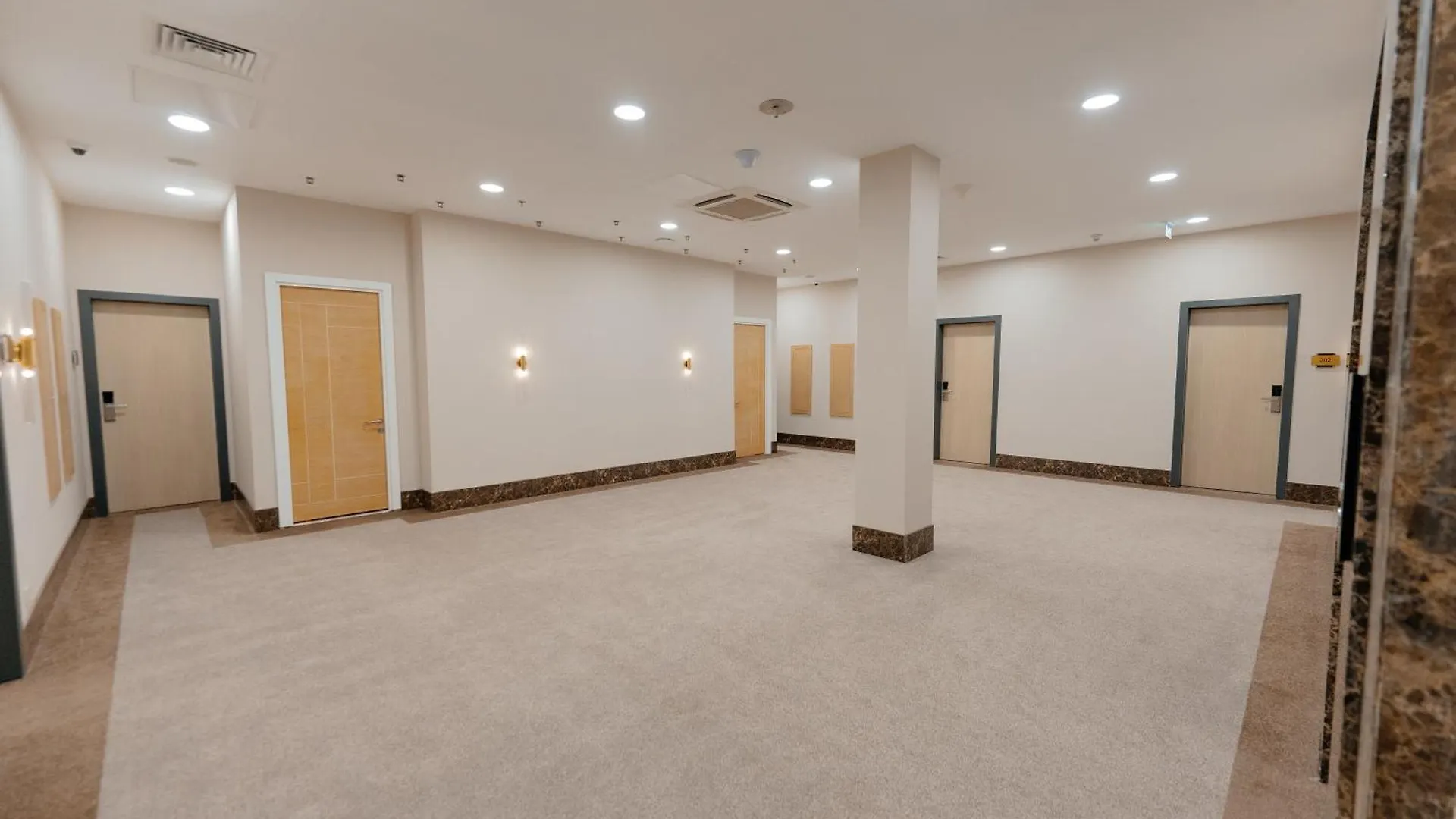 Alau Hotel location